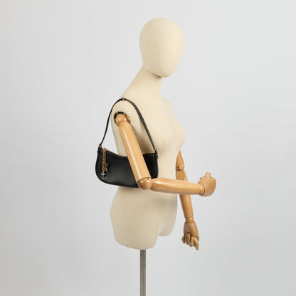 Louis Vuitton Shoulder Bag Bloom Pochette in Black, Leather — Lifestyle View