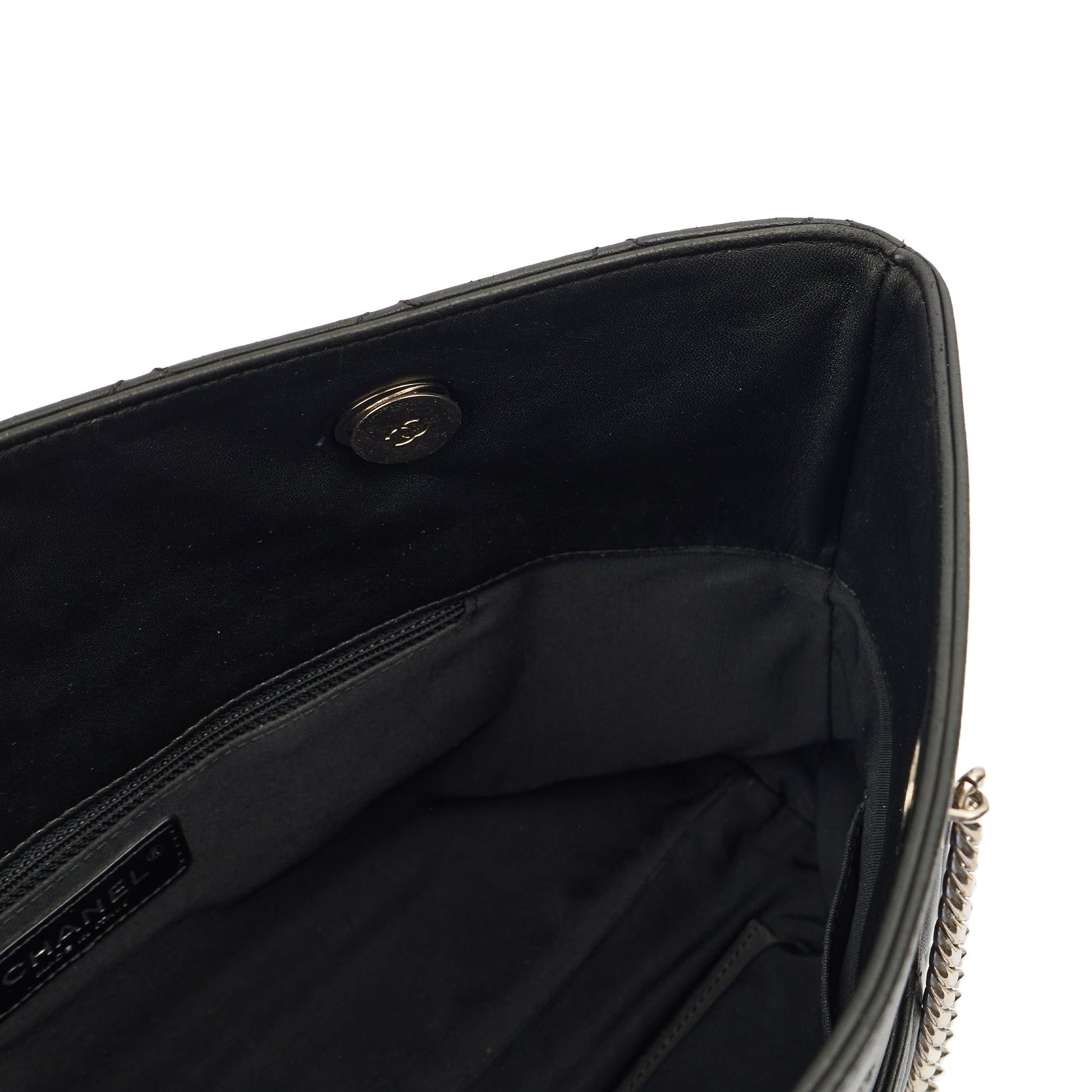 Chanel Tote Tote in Black, Lambskin Leather — Alternate View 10