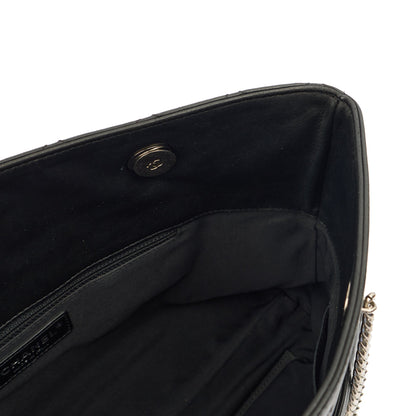 Chanel Tote Tote in Black, Lambskin Leather — Alternate View 10
