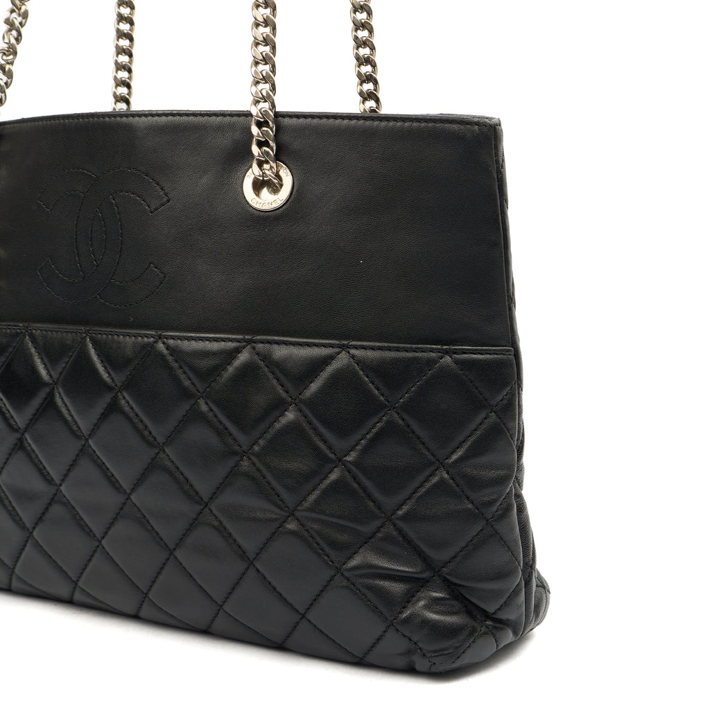 Chanel Tote Tote in Black, Lambskin Leather — Lifestyle View