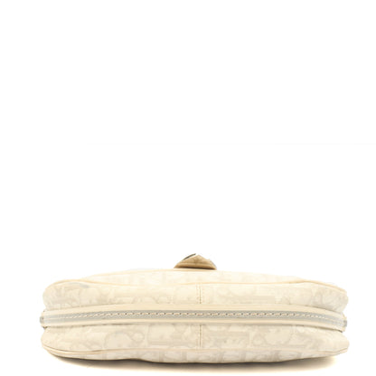 Christian Dior Shoulder Bag Romantique  in White, Leather — Detail View