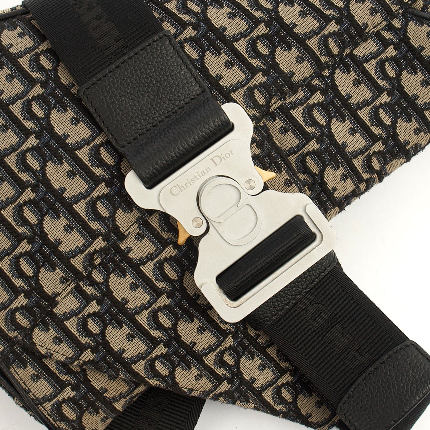 Christian Dior Cross Body Homme - Saddle Bag in Blue, Dior Oblique Embroidery — Side View