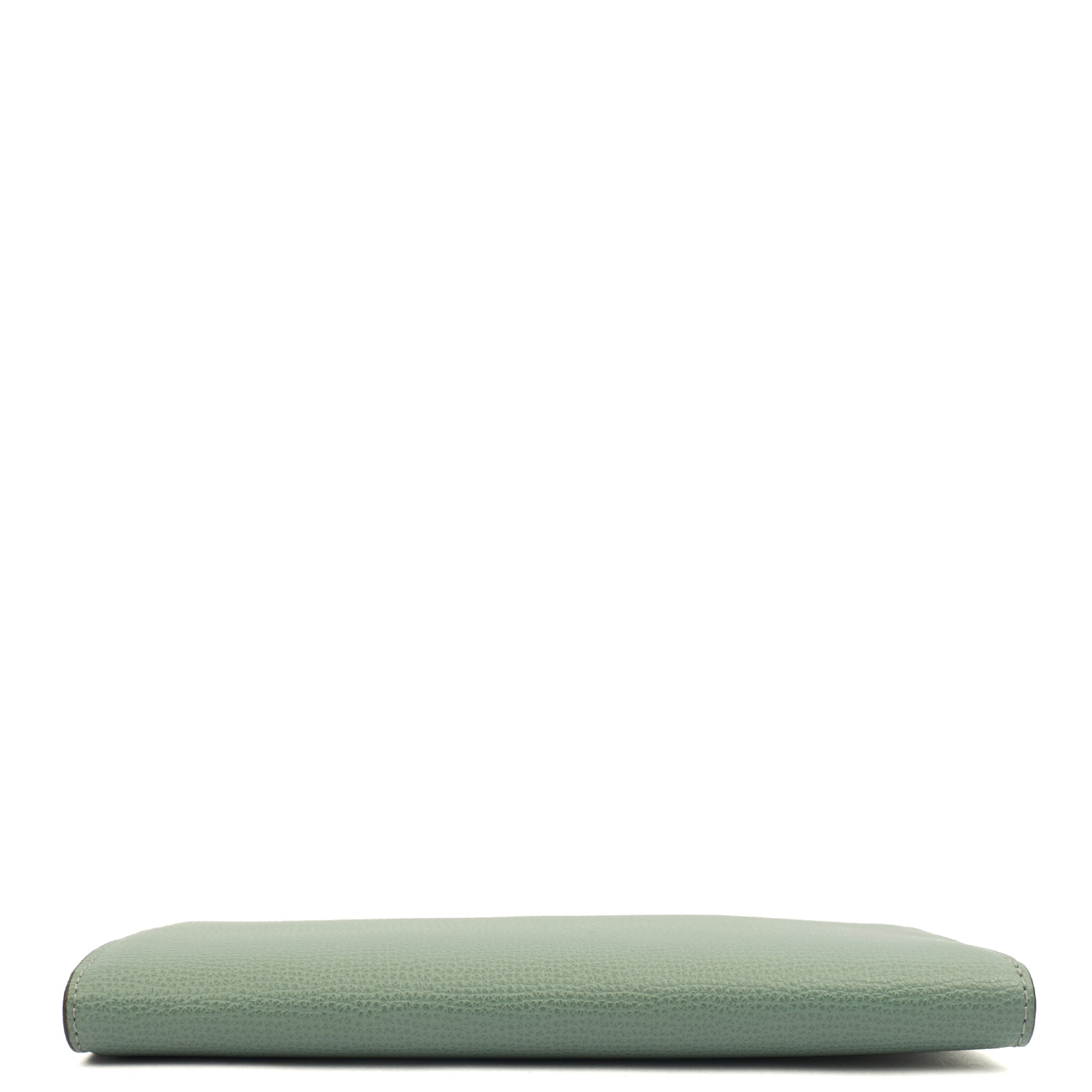 Mulberry Purse Zip Around Wallet - Medium in Green, Calfskin Leather — Detail View