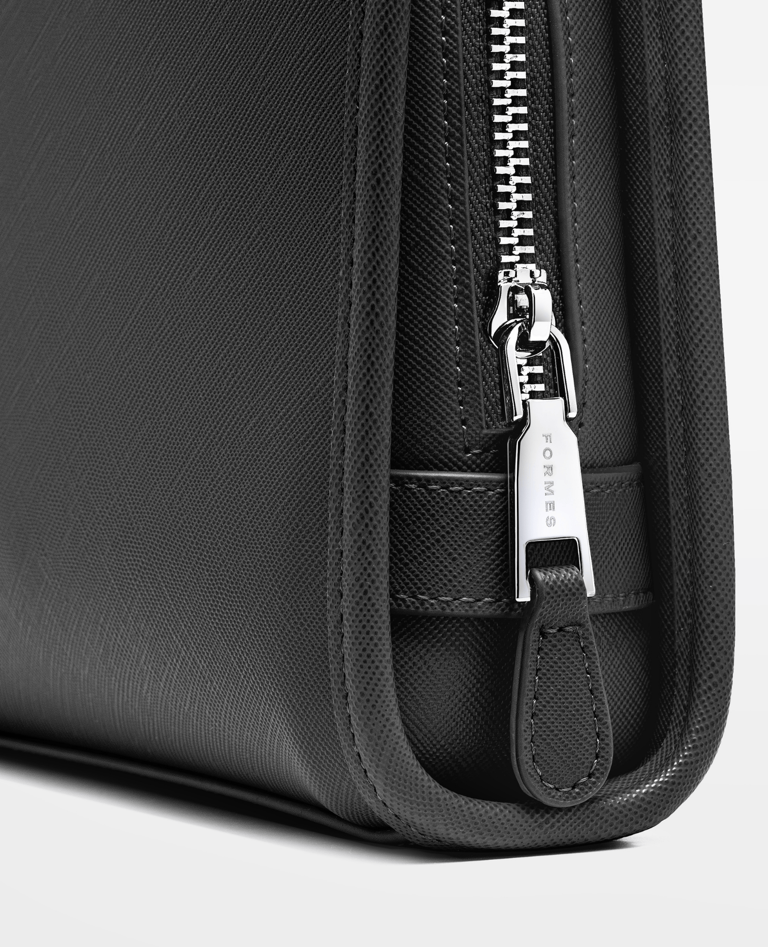 Formes Mini Porto Nero — Lifestyle View