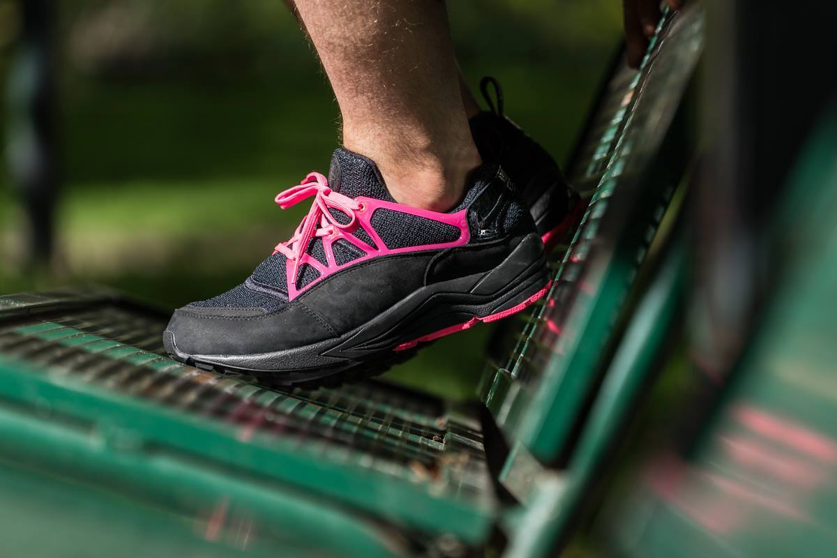 NIKE AIR HUARACHE LIGHT FC Black & Pink Flash — UK 3 | EU 35.5 | US 3.5 — Lifestyle View