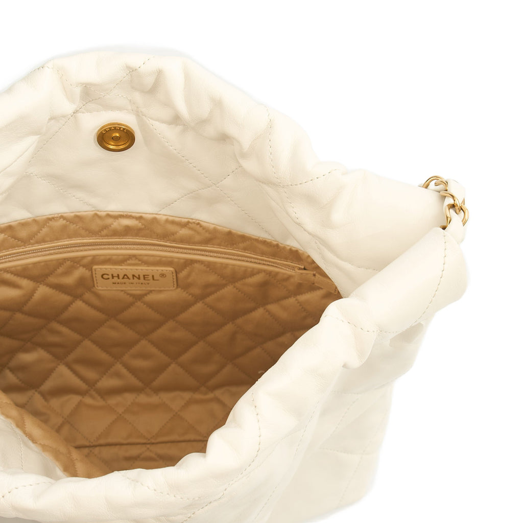 Chanel Shoulder Bag Chanel 22 in White, Calfskin Leather — Alternate View 16
