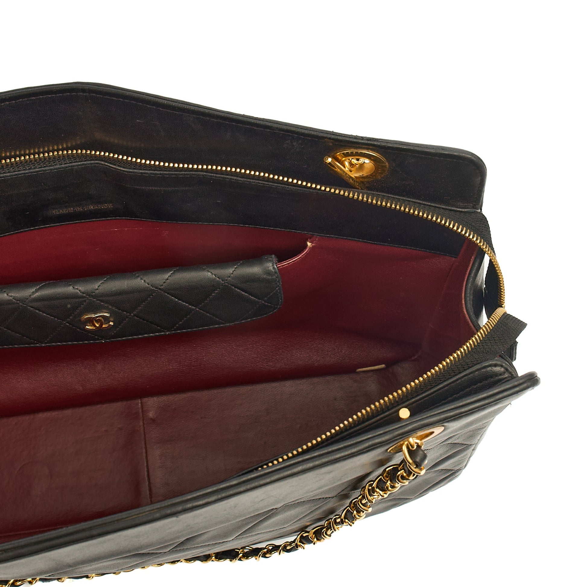 Chanel Tote Vintage Tote in Black, Leather — Alternate View 24