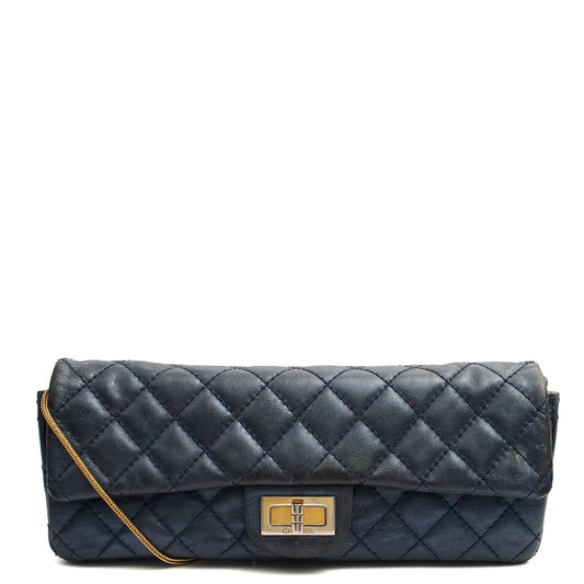 Chanel Shoulder Bag 2.55 Reissue East West Clutch in Blue, Crinkled Calfskin Leather — Front View