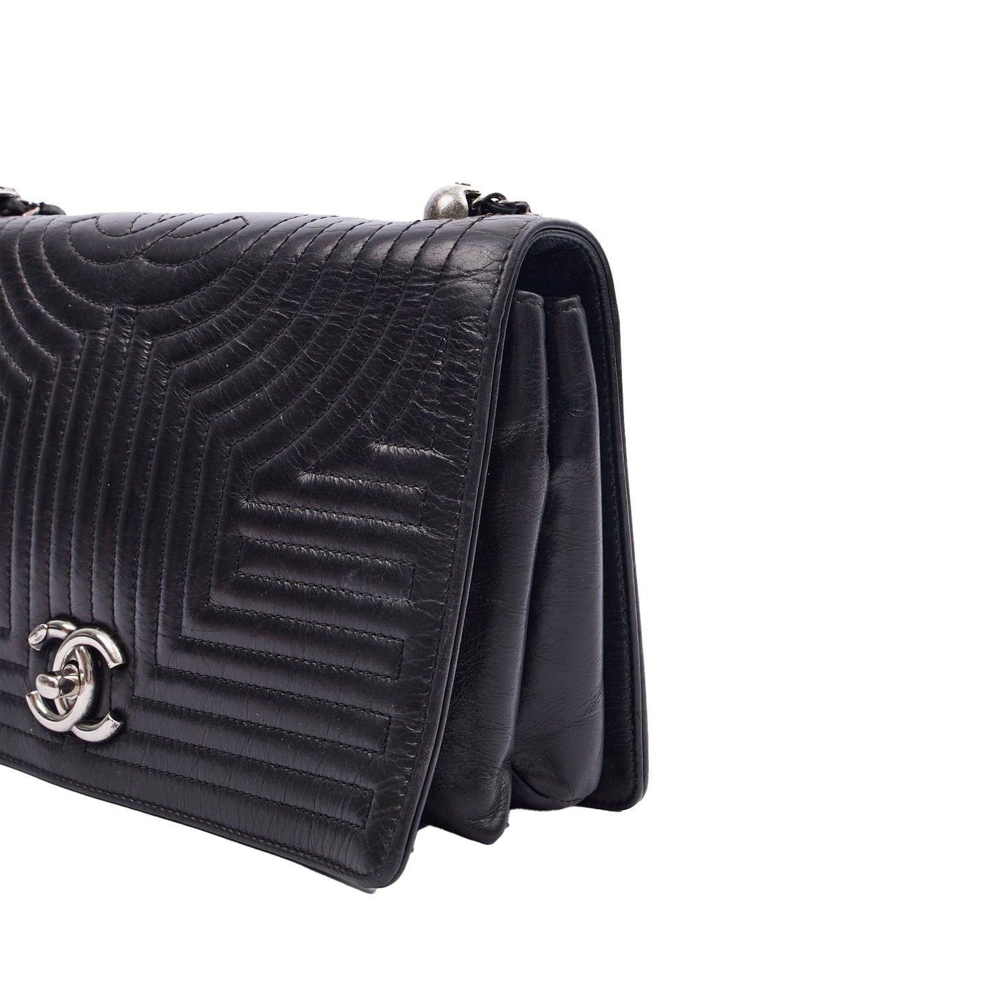 Chanel Shoulder Bag Flap Bag in Black, Calfskin Leather — Alternate View 25