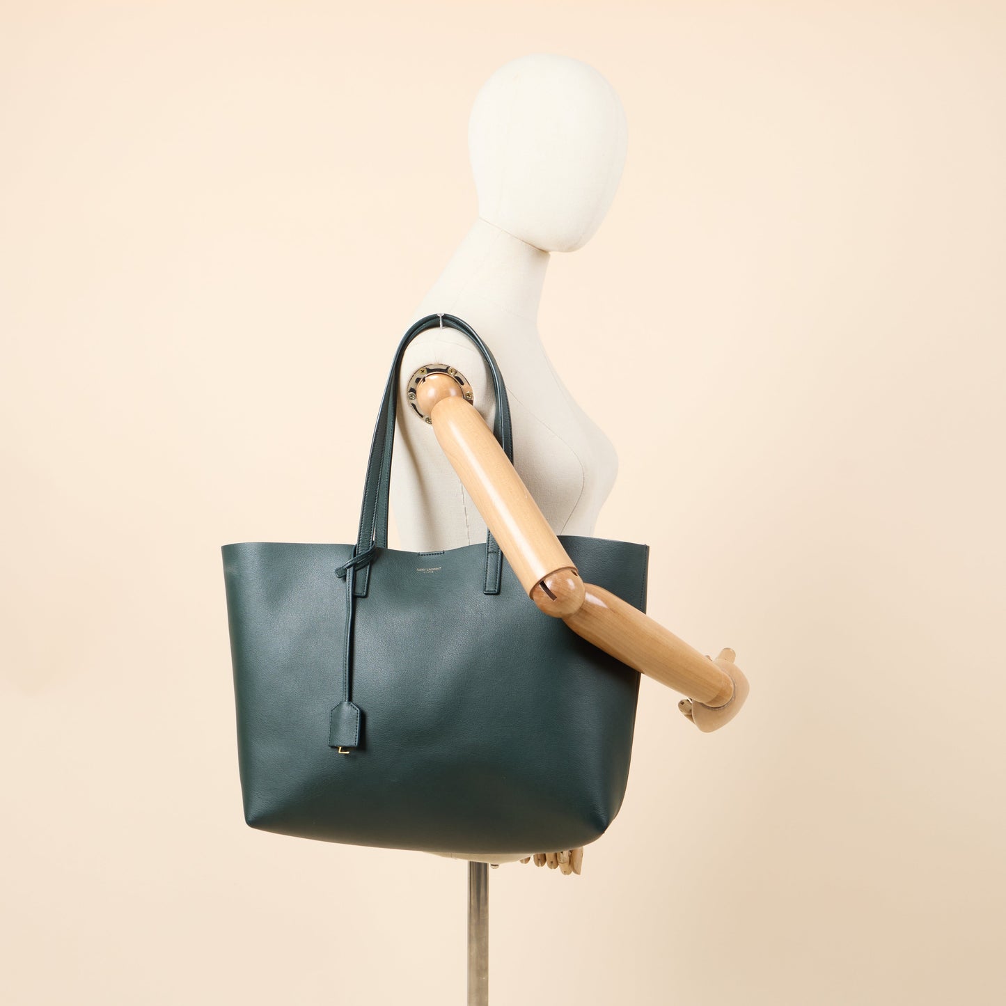 Saint Laurent Tote Shopping East West in Green, Calfskin Leather — Alternate View 8