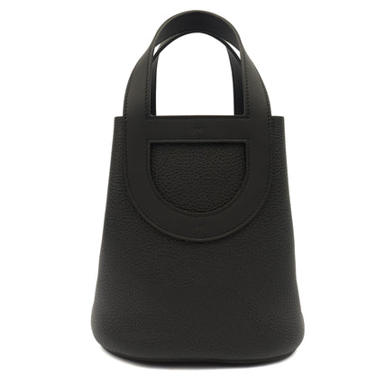 Hermes In The Loop - 18 in Black, Clemence Leather — Front View