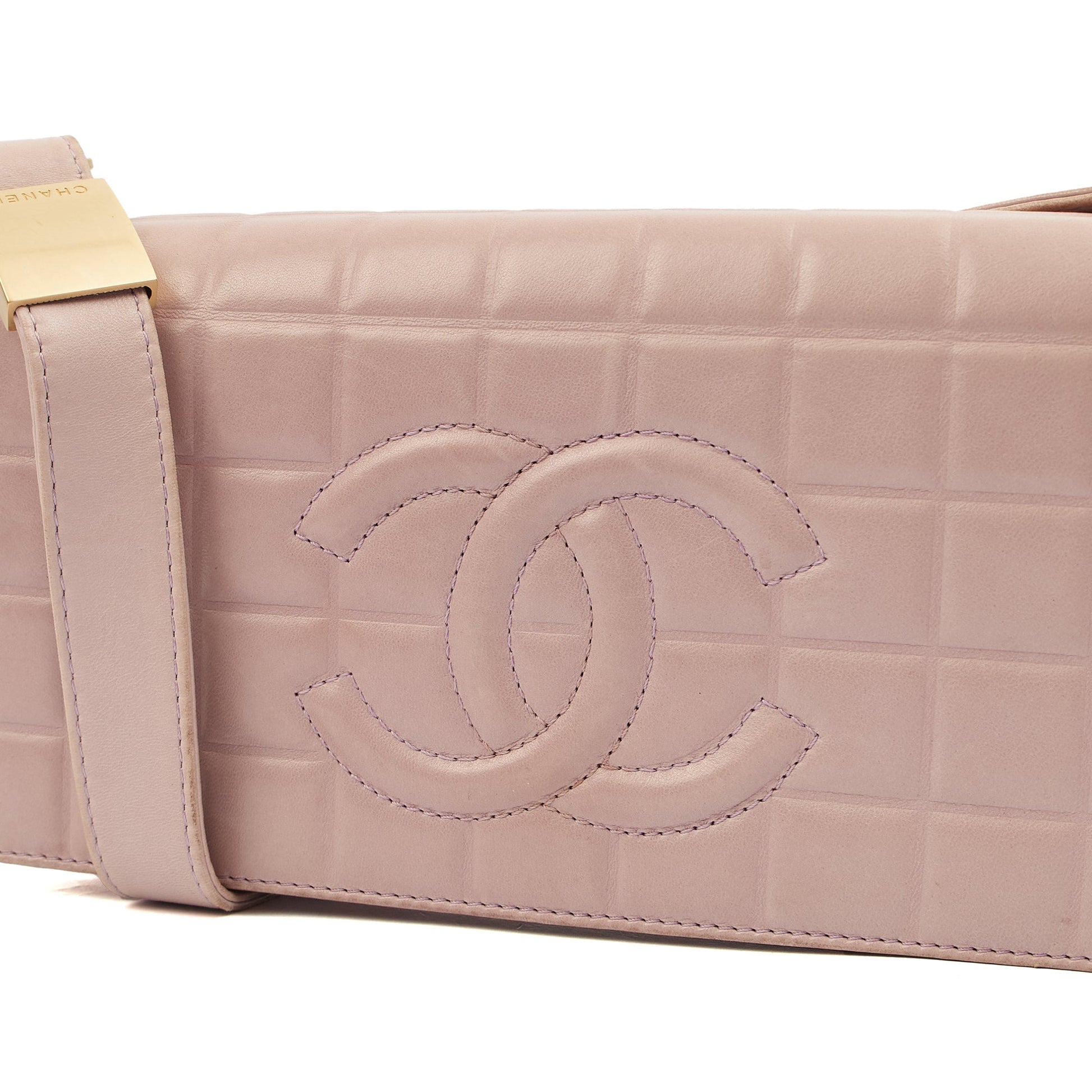 Chanel Shoulder Bag Chocolate Bar Shoulder Bag in Purple, Lambskin Leather — Alternate View 8