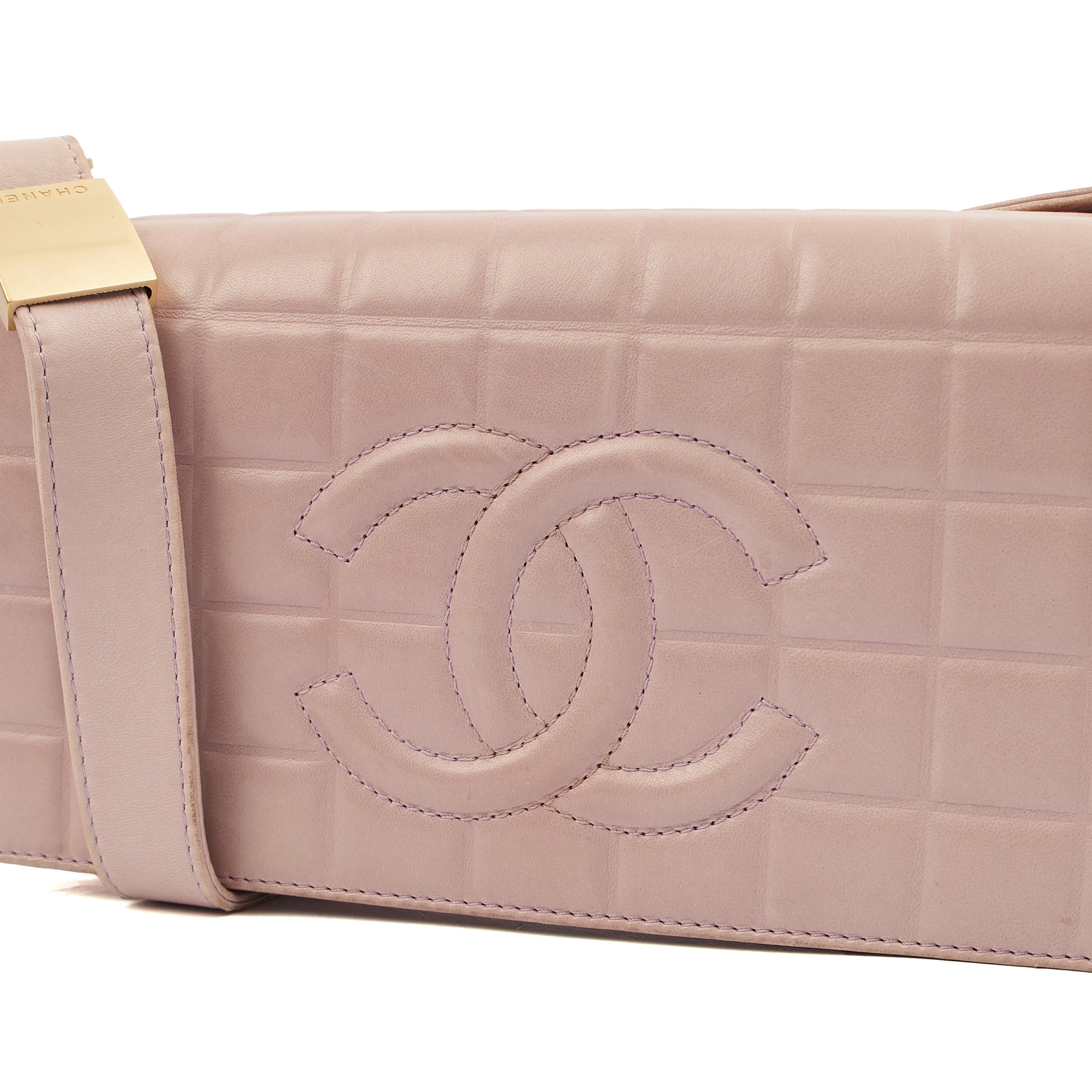 Chanel Shoulder Bag Chocolate Bar Shoulder Bag in Purple, Lambskin Leather — Alternate View 8