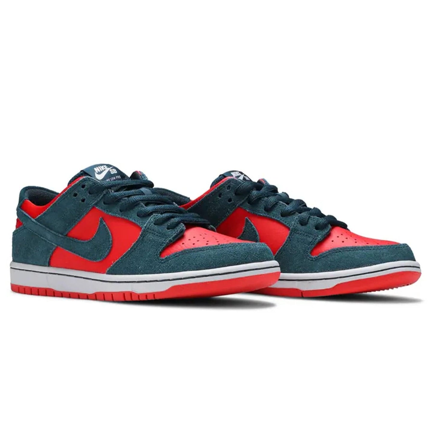 Nike Zoom Dunk Low SB 'Reverse Shark' — UK 3 | EU 35.5 | US 3.5 — Back View