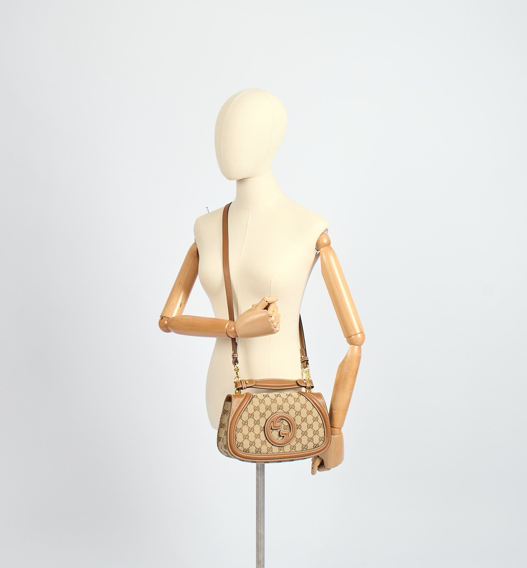 Gucci Shoulder Bag Blondie Shoulder Bag in Brown, Fabric — Lifestyle View