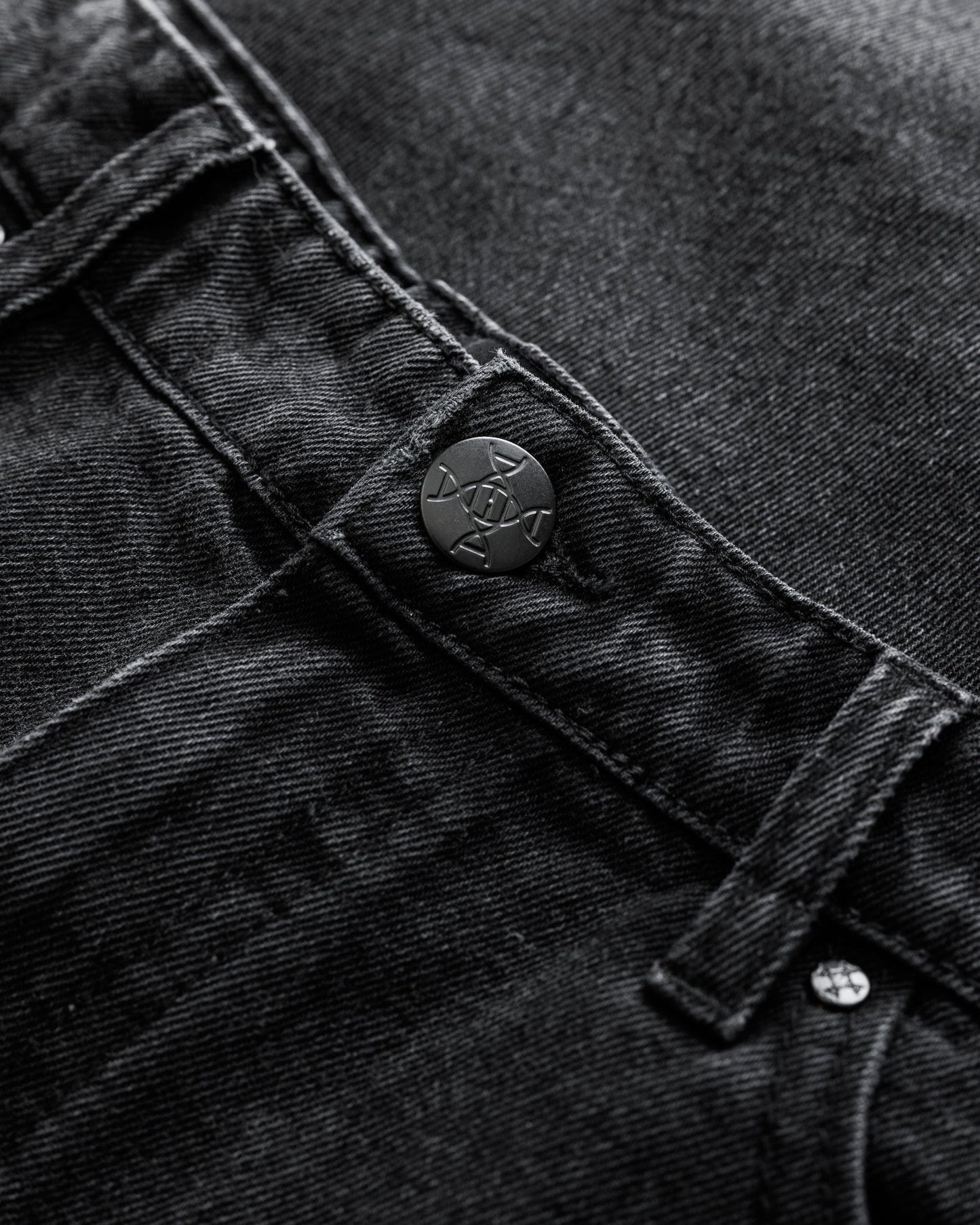 Benir Clothing Cargo Carpenter Denim - Blackout — 28 — Detail View