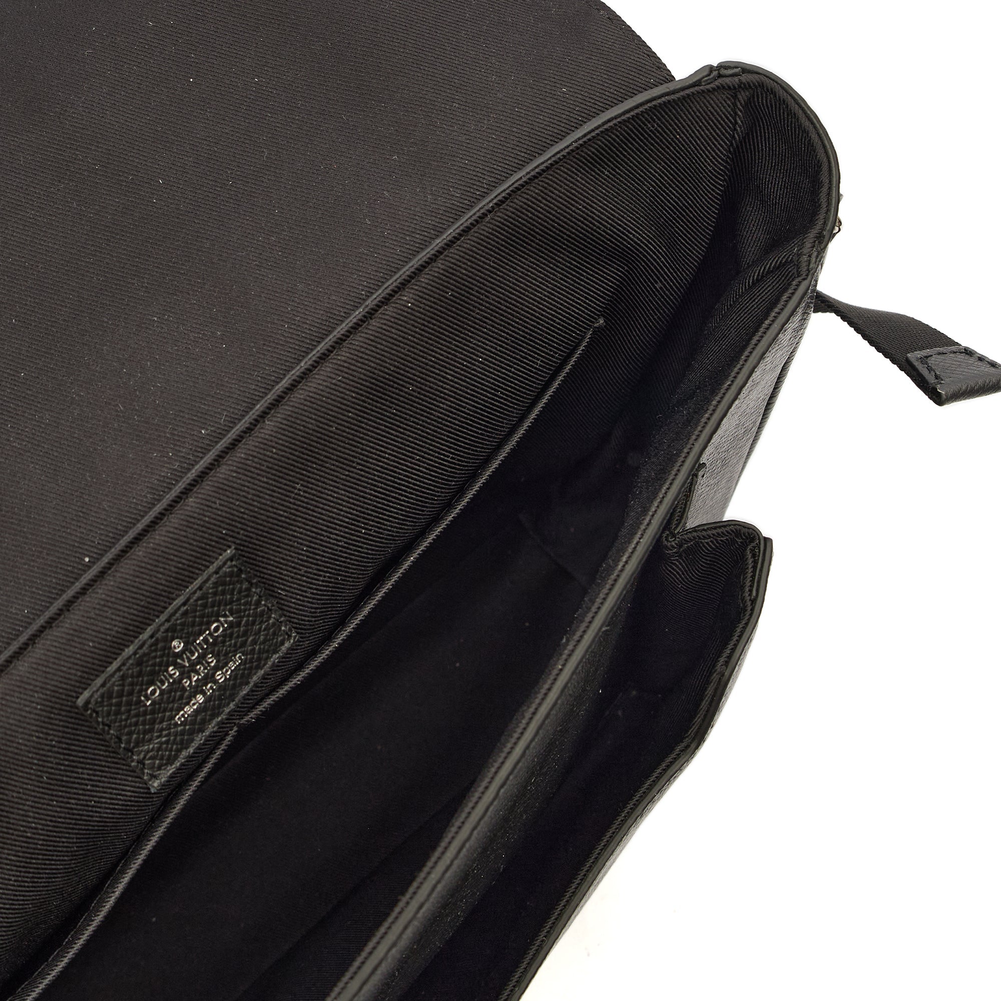 Louis Vuitton Satchel Outdoor Messenger in Monogram Eclipse, Canvas — Alternate View 17
