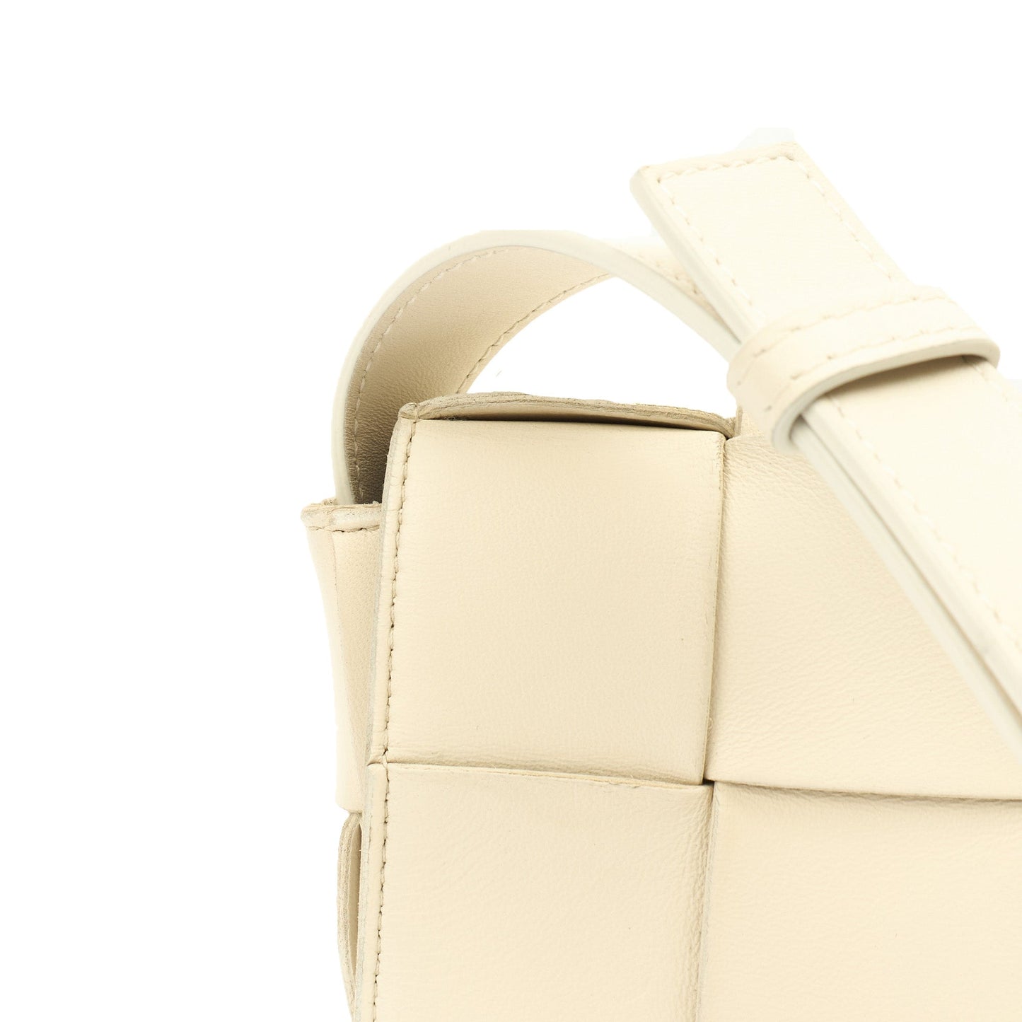 Bottega Veneta Cross Body Cassette in White, Intrecciato leather — Alternate View 12