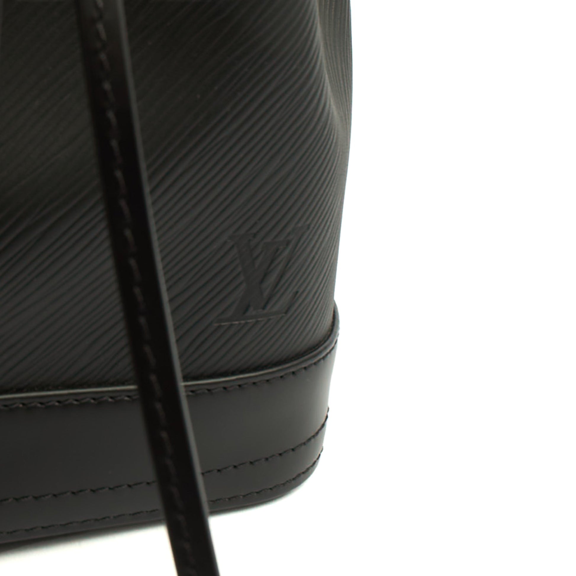 Louis Vuitton Bucket Bag Noe BB in Black, Epi Leather — Alternate View 13