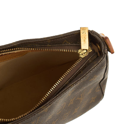 Louis Vuitton Shoulder Bag Looping MM in Monogram, Canvas — Alternate View 7
