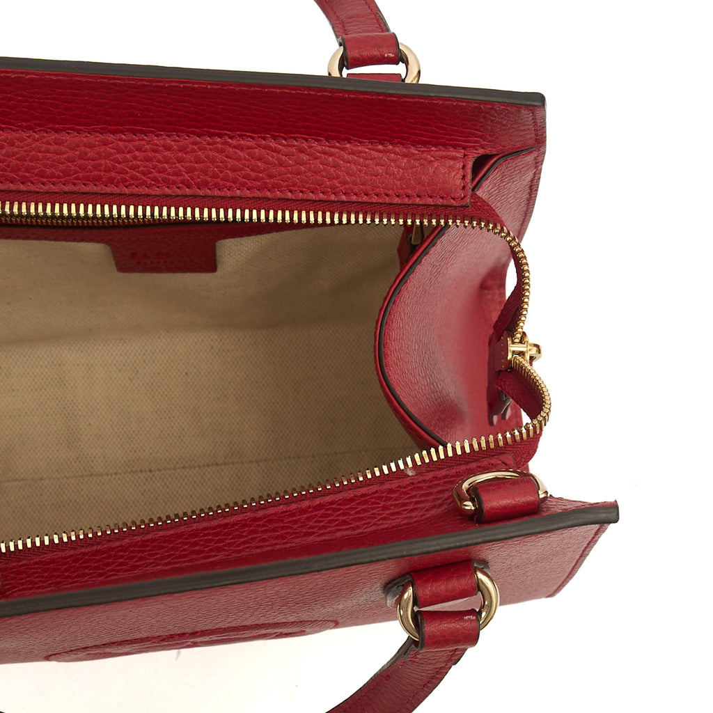 Gucci Tote Soho Top Handle in Red, Leather — Detail View