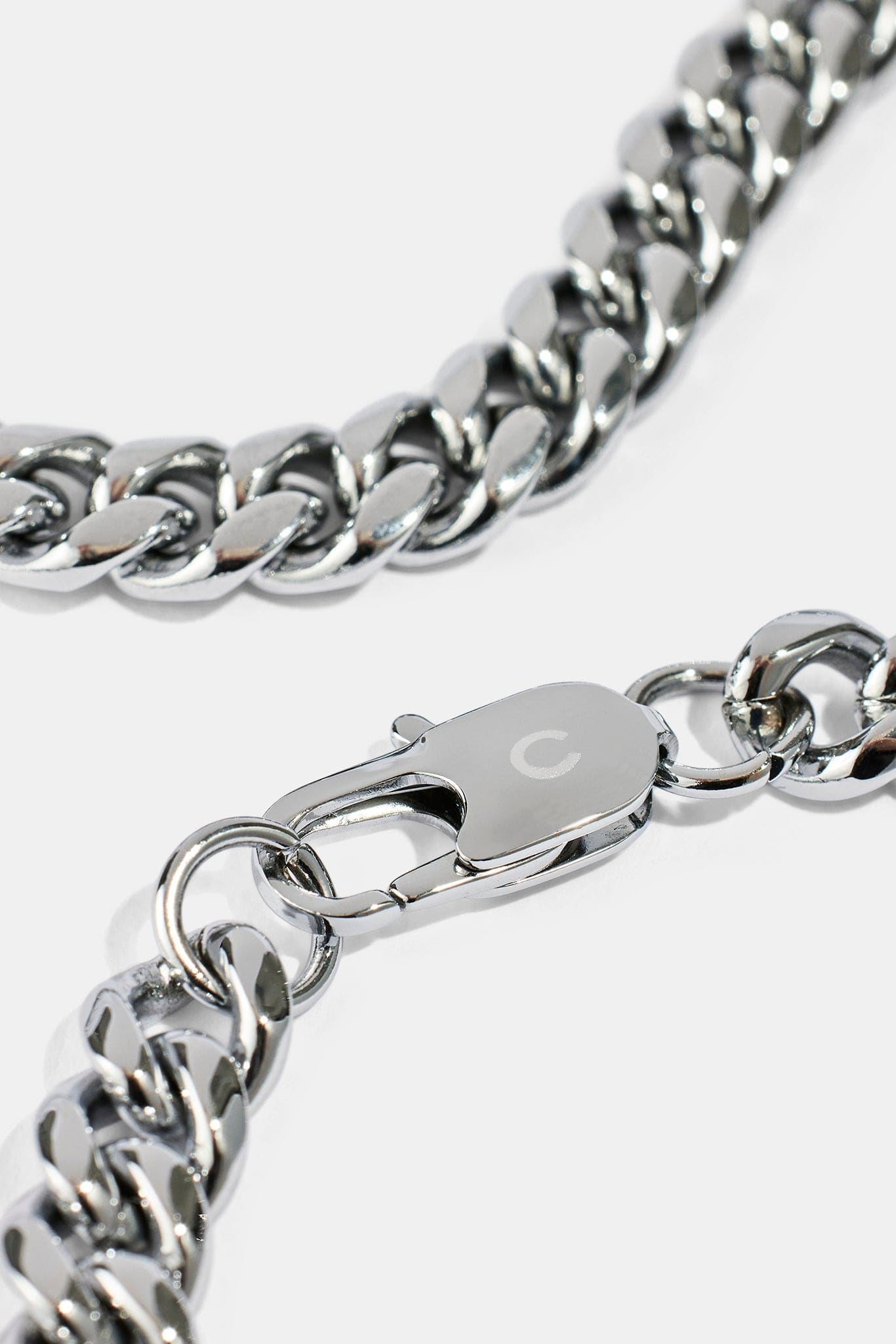 Cernucci Miami Cuban Chain - 8mm - White — 18" — Top View