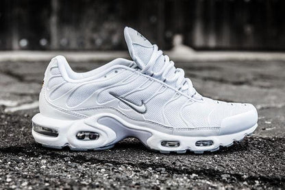 Nike Air Max Plus Tuned 1 TN — UK 3 | EU 35.5 | US 3.5 — Top View