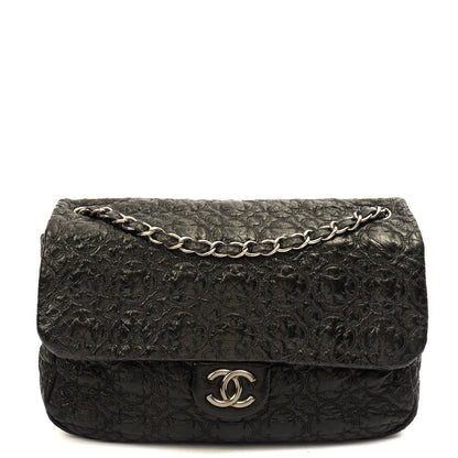 Chanel Shoulder Bag Flap Bag in Black, Leather — Front View