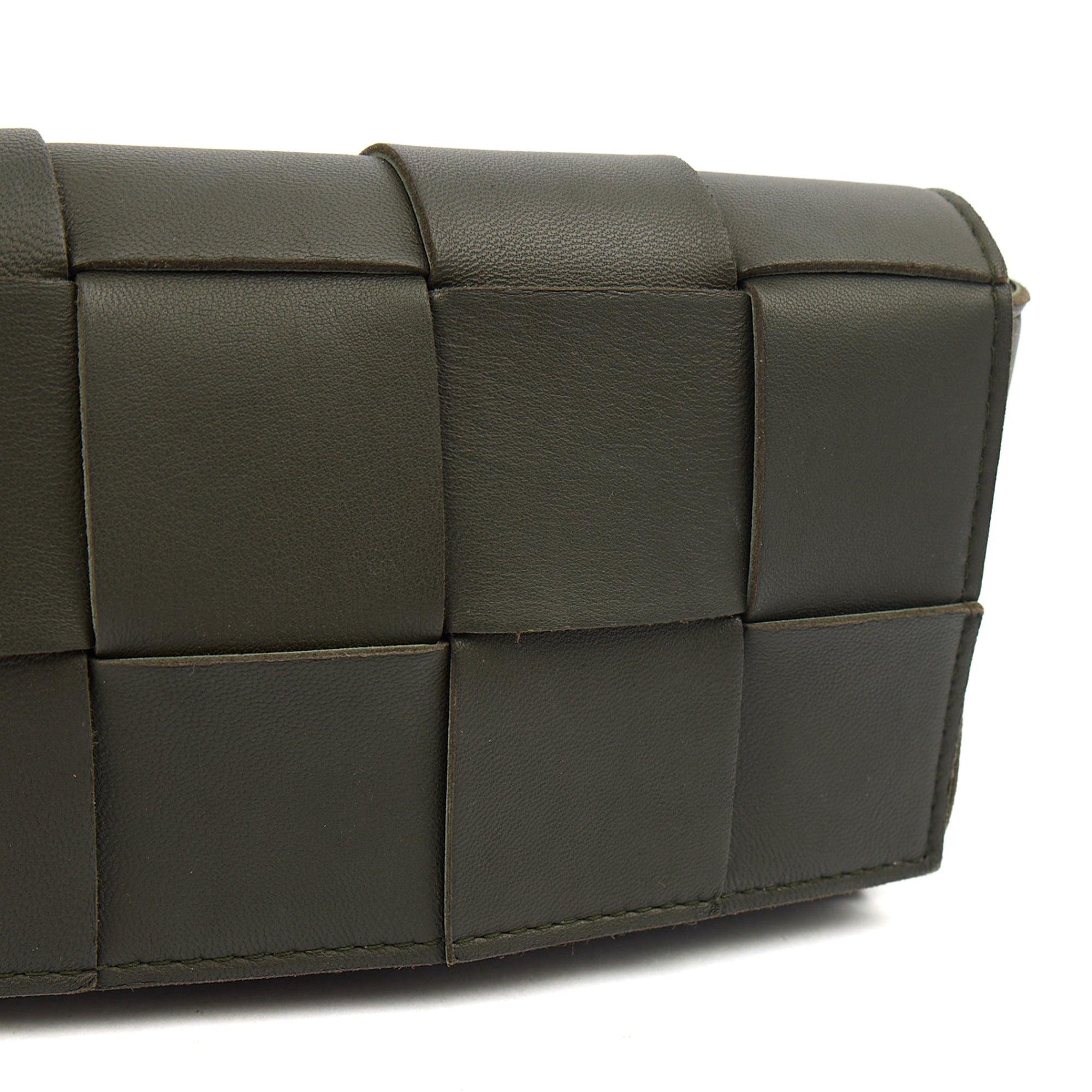 Bottega Veneta Cross Body Cassette Belt Bag in Green, Intrecciato Nappa — Side View