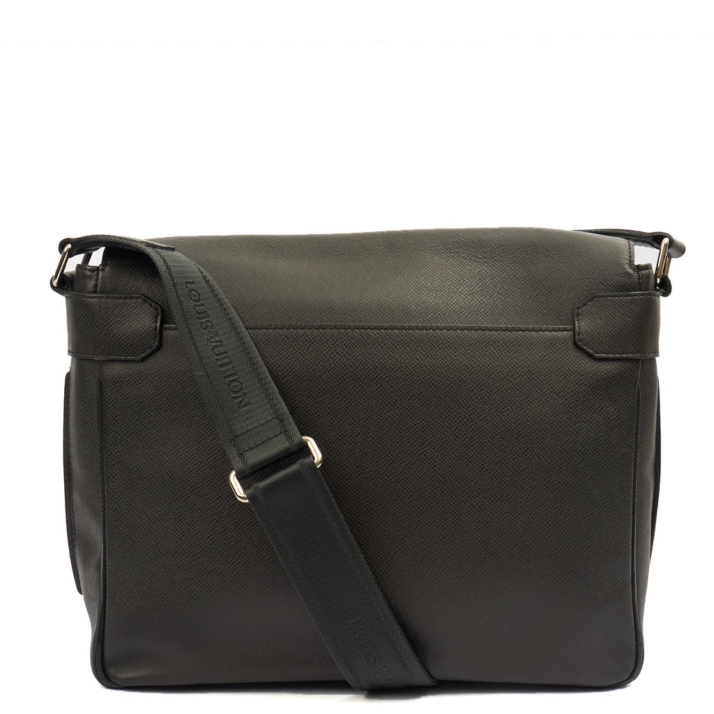 Louis Vuitton Cross Body District PM Messenger in Black, Calfskin Leather — Top View