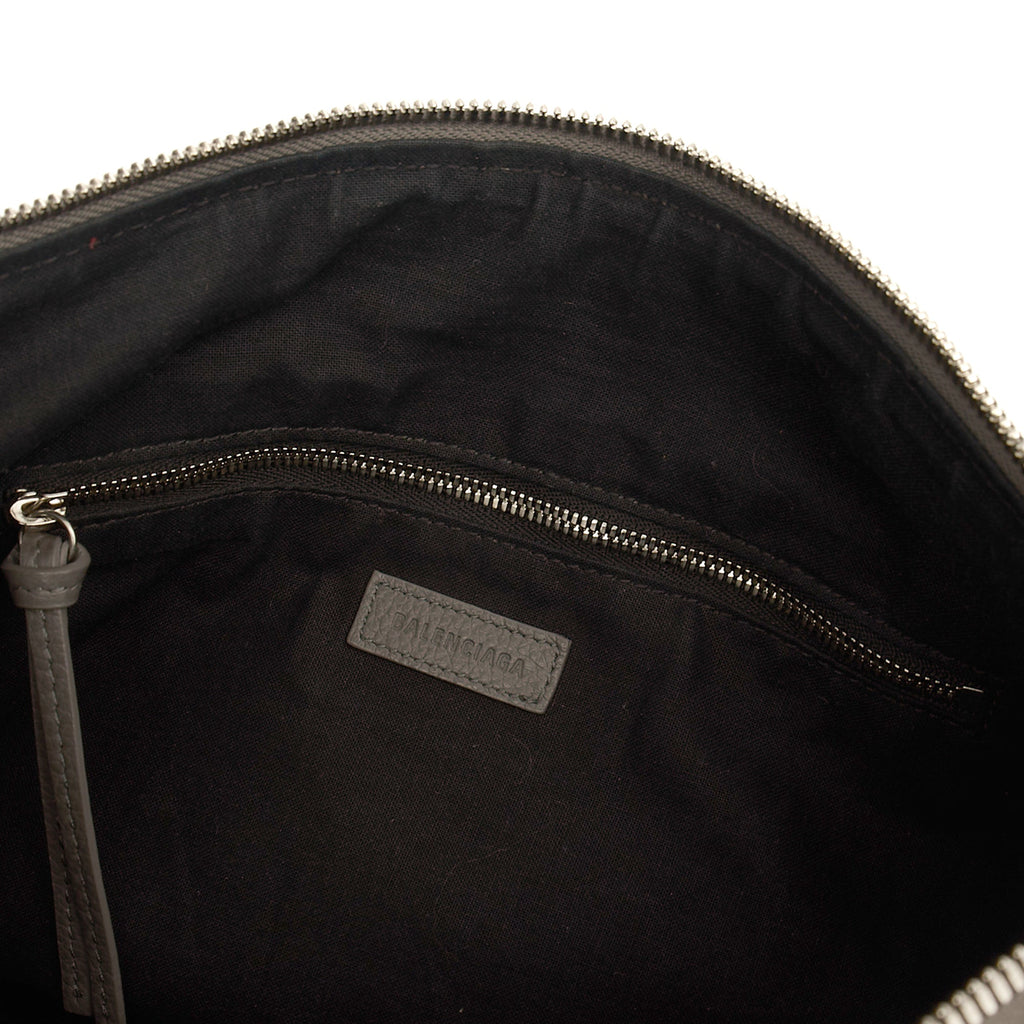 Balenciaga Cross Body Classic Day Hobo in Grey, Veau (Calfskin) — Detail View