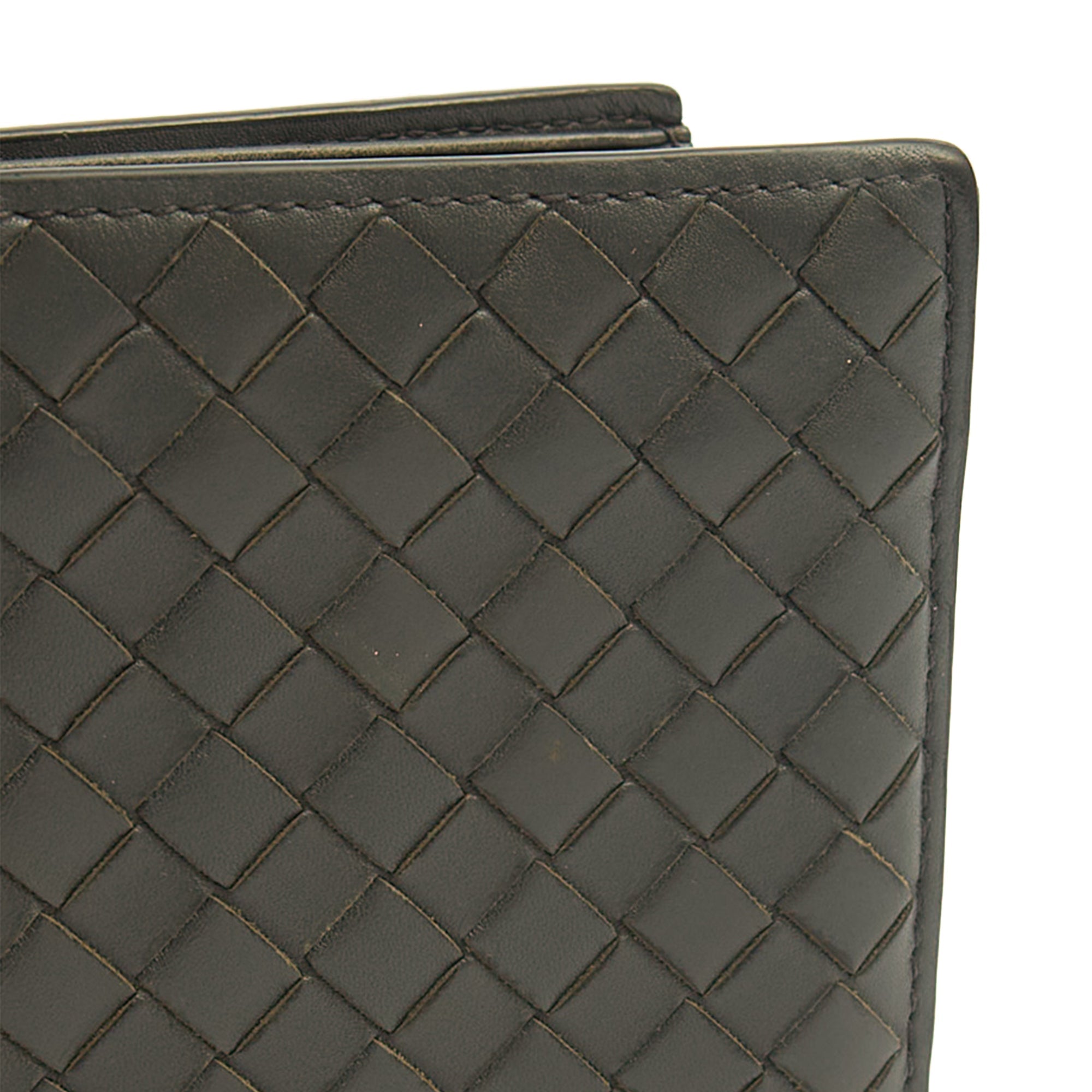 Bottega Veneta Wallet Bi-Fold Wallet in Black, Intrecciato Nappa — Lifestyle View