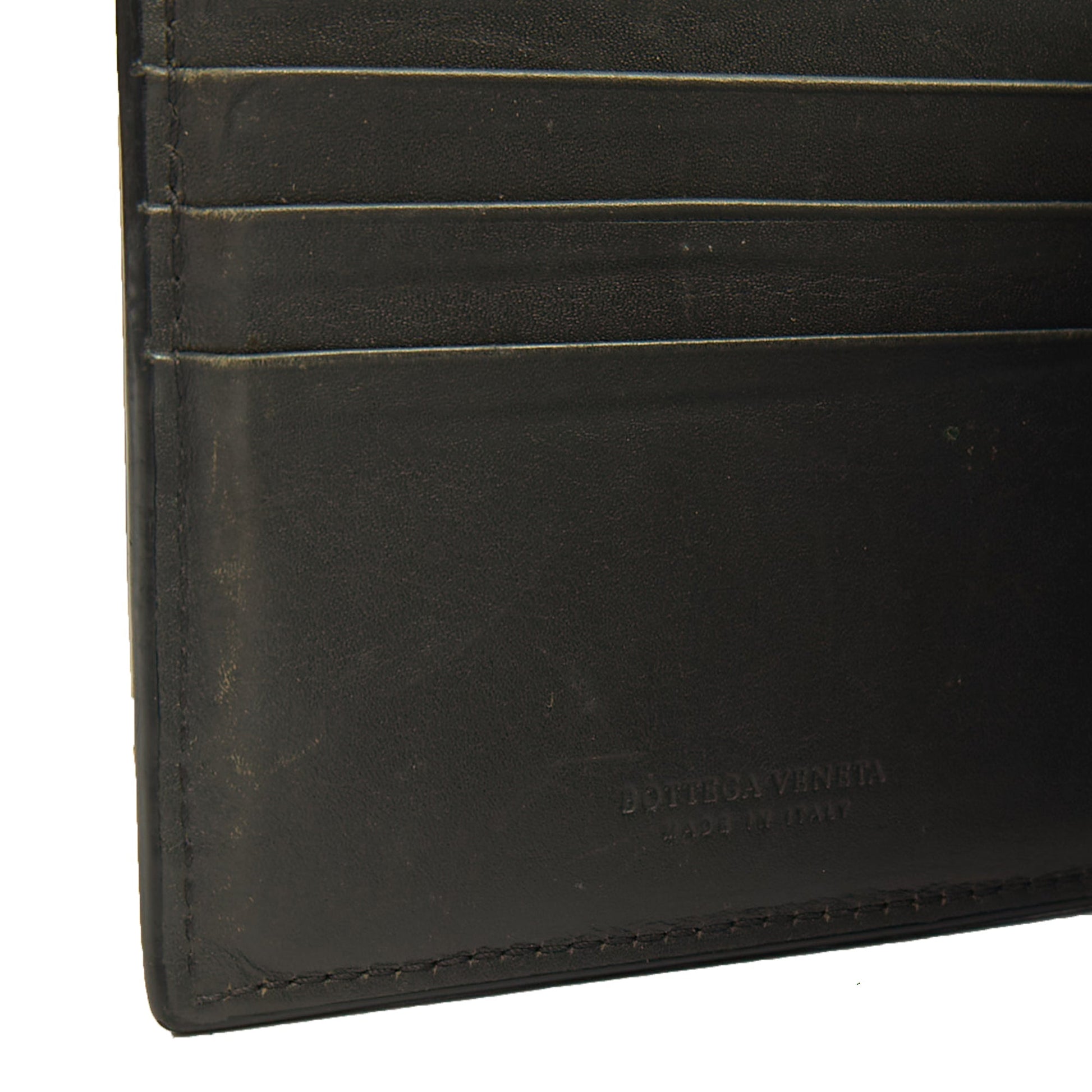Bottega Veneta Wallet Bi-Fold Wallet in Black, Intrecciato Nappa — Detail View
