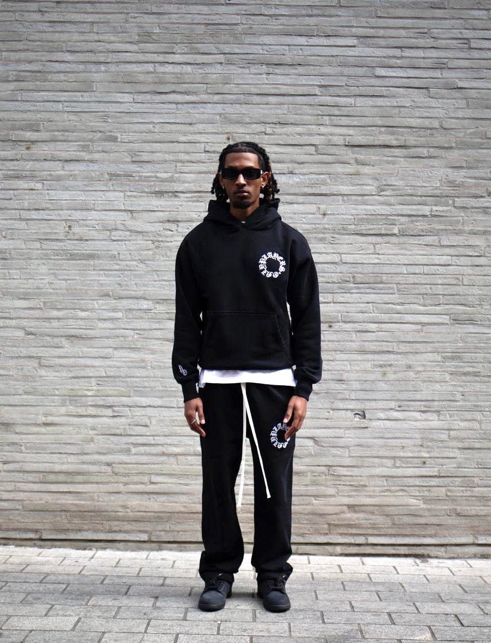 PLAYERS ONLY BLACK EMBROIDERED SWEATPANTS — Small — Back View