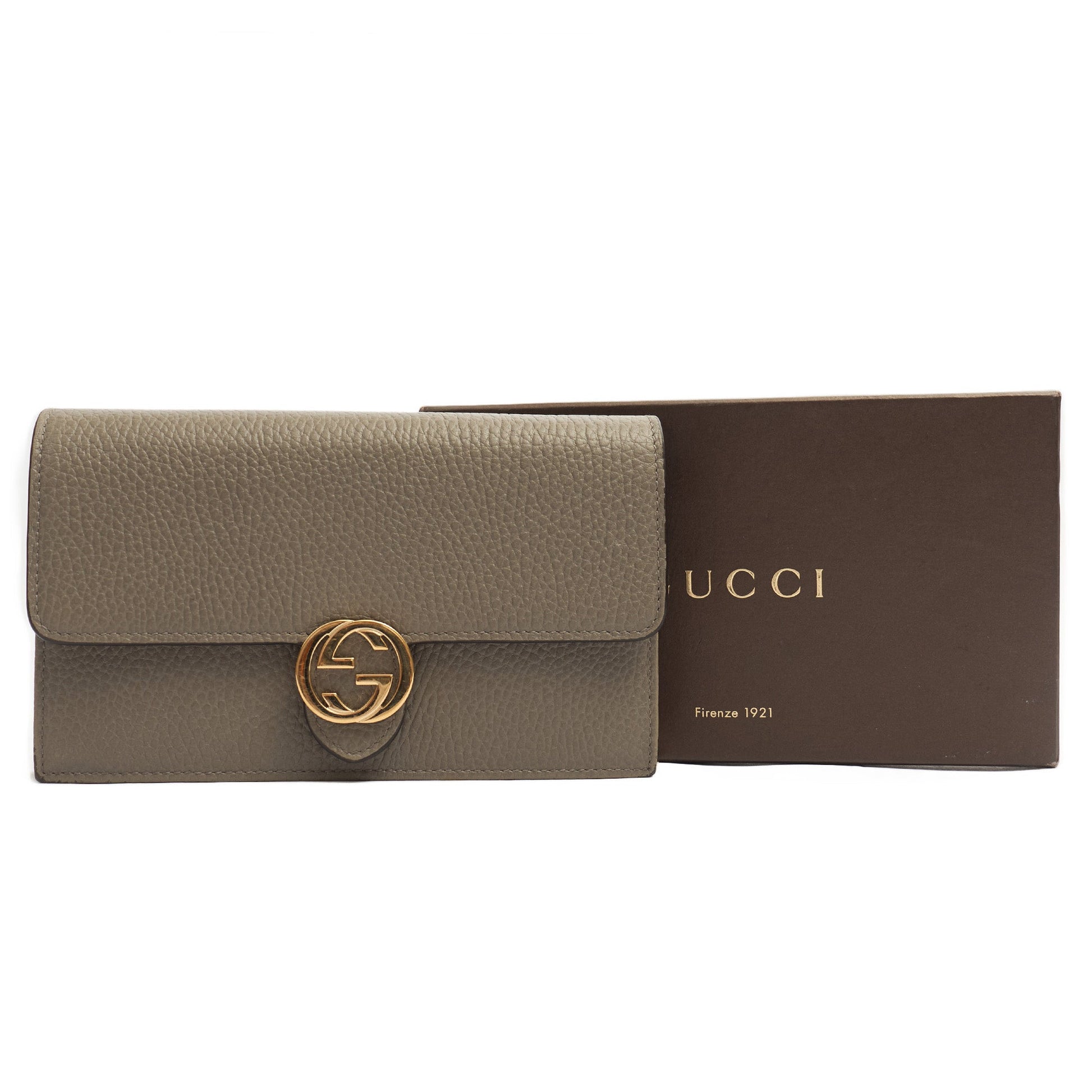 Gucci Cross Body Dollar Interlocking GG Wallet On Chain in Grey, Leather — Side View