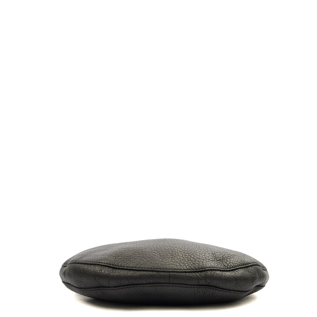 Gucci Shoulder Bag Shoulder Bag in Black, Leather — Alternate View 10