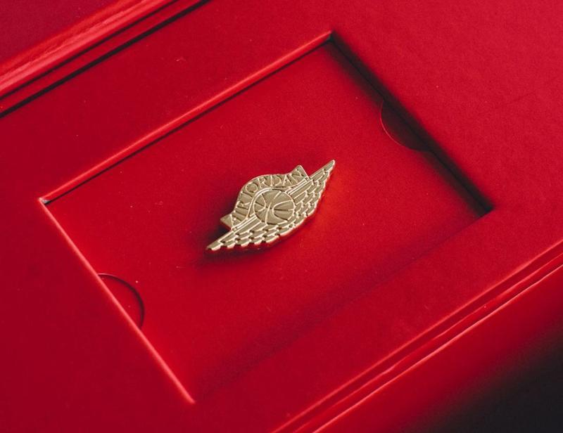 AIR JORDAN 2 RETRO JUST DON "BEACH" BOX SET — UK 3 | EU 35.5 | US 3.5 — Alternate View 8