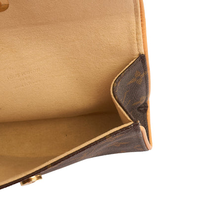 Louis Vuitton Shoulder Bag Pochette Florentine in Monogram, Canvas — Detail View