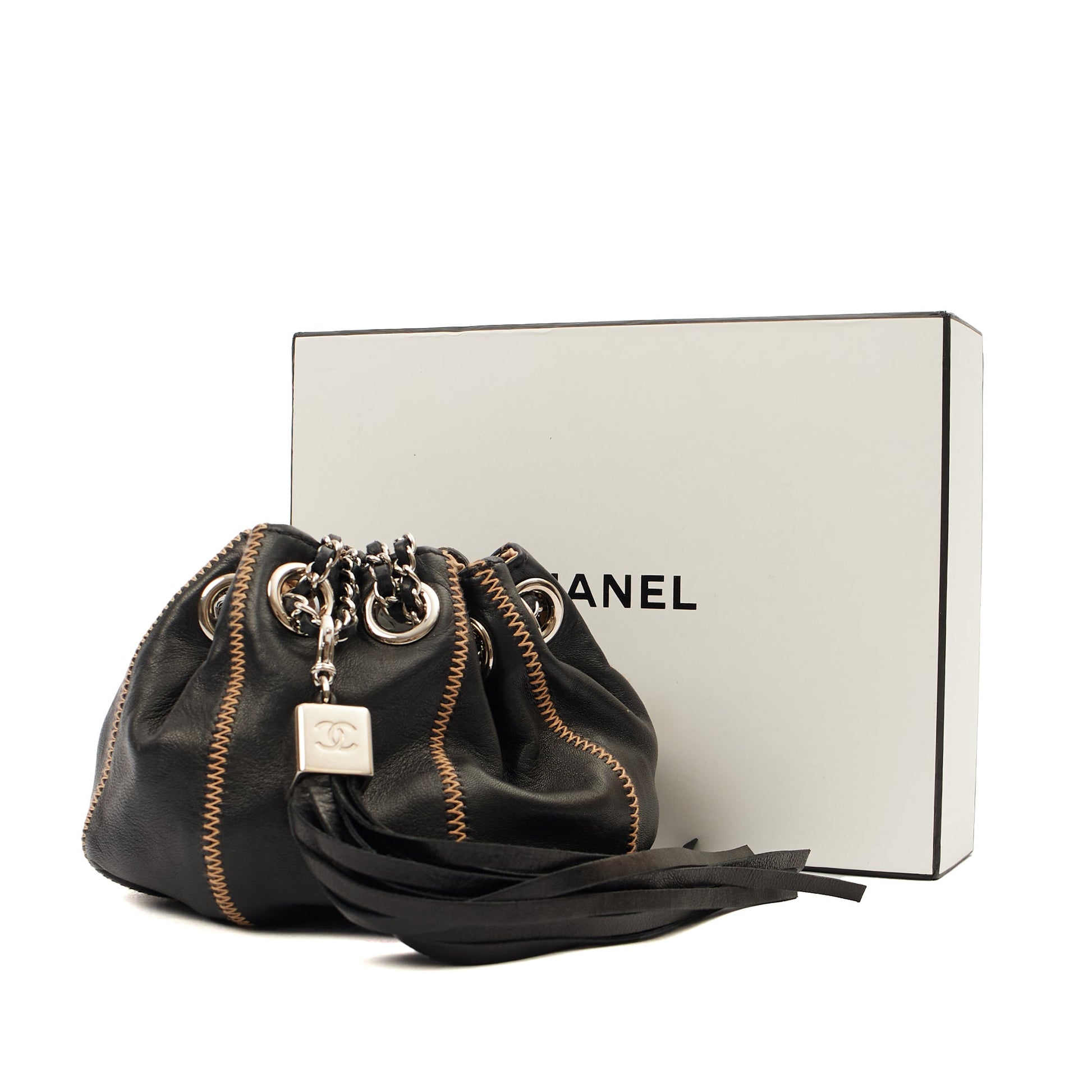Chanel Mini Bag Bucket Bag in Black, Lambskin Leather — Alternate View 18