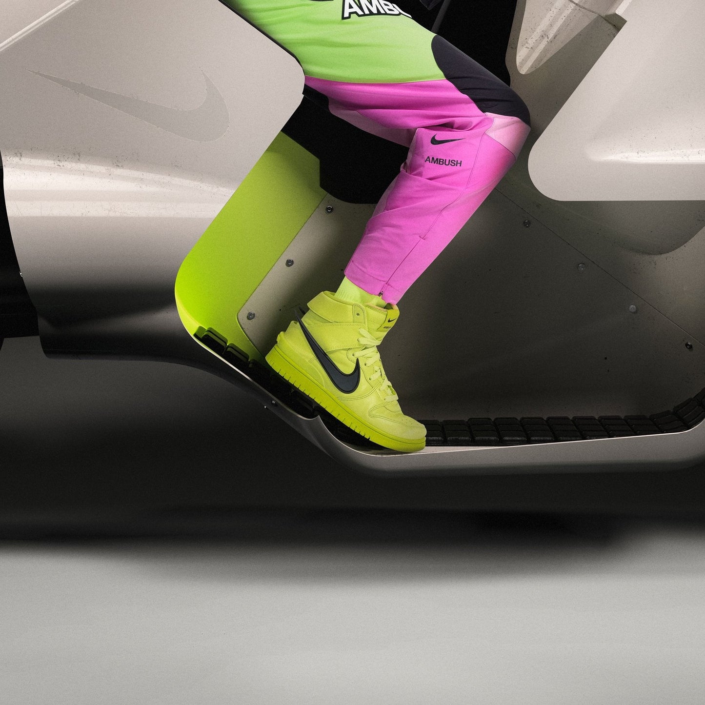 AMBUSH x Nike Dunk High 'Flash Lime' — UK 3 | EU 35.5 | US 3.5 — Side View