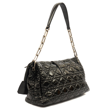 Christian Dior Shoulder Bag Miss Dior Flap Bag in Black, Cannage Quilted Patent — Top View