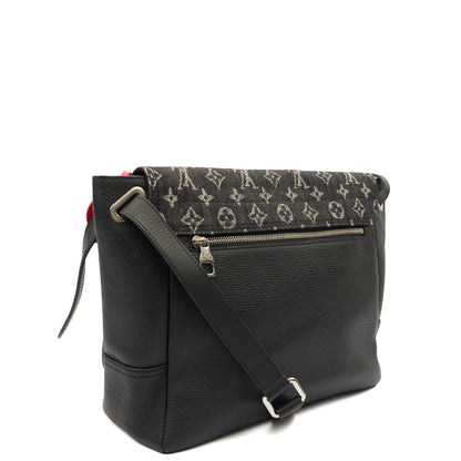 Louis Vuitton Shoulder Bag Louis Vuitton x Nigo Besace Tokyo in Black, Taurillon Leather — Side View
