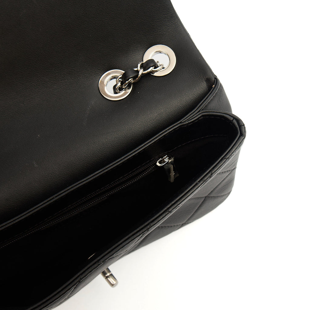 Chanel Shoulder Bag Flap Bag in Black, Calfskin Leather — Alternate View 10