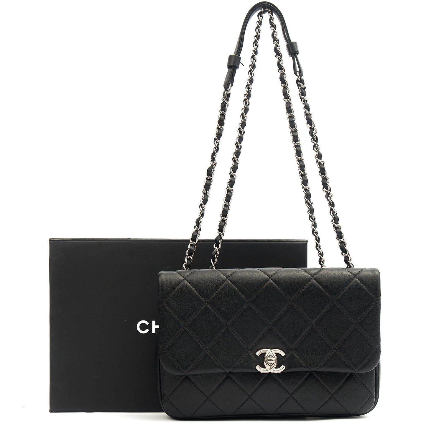 Chanel Shoulder Bag Flap Bag in Black, Calfskin Leather — Alternate View 26