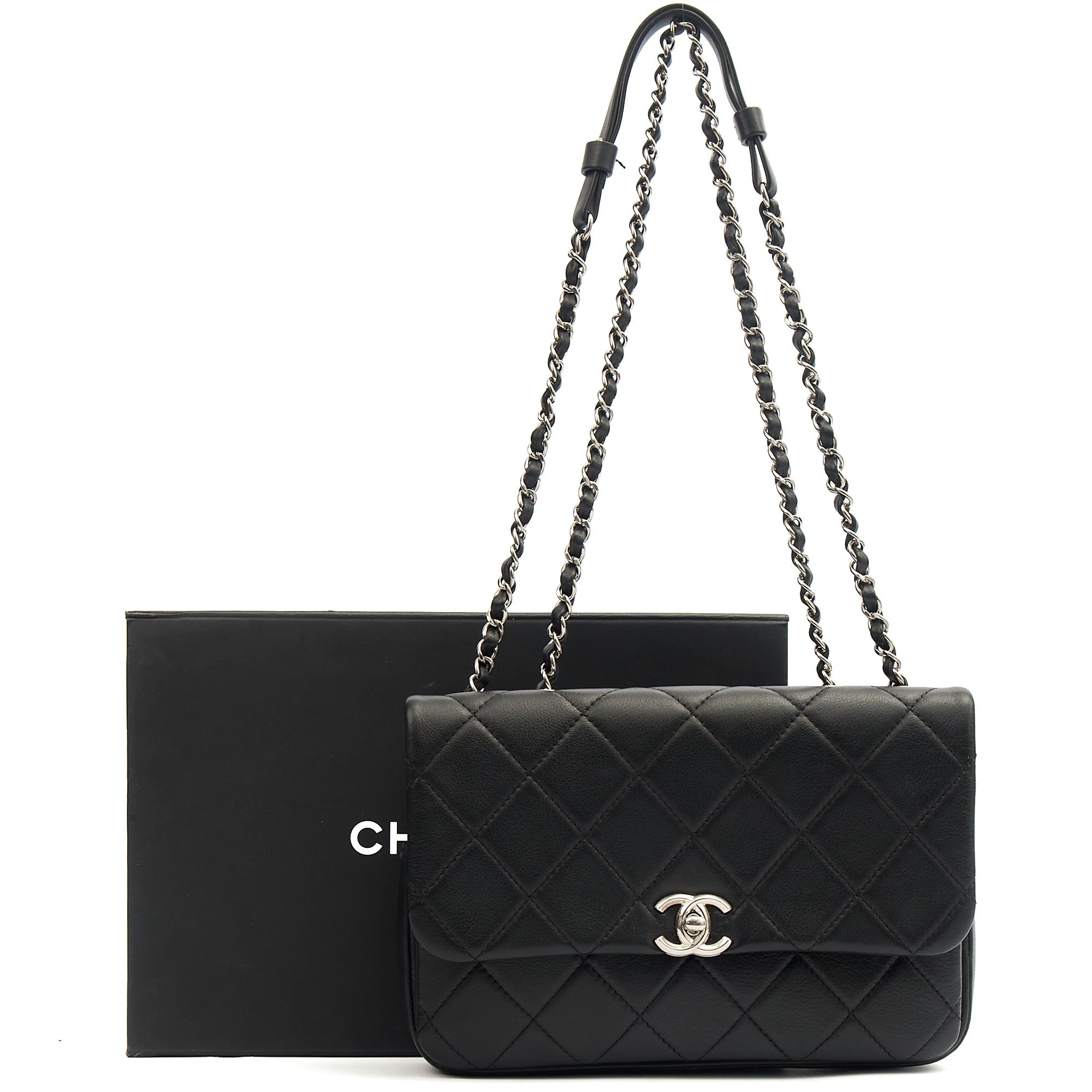 Chanel Shoulder Bag Flap Bag in Black, Calfskin Leather — Alternate View 16