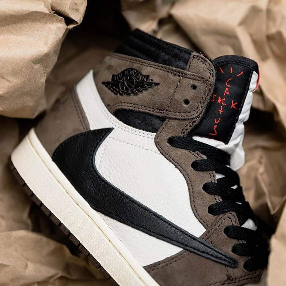 Travis Scott x Air Jordan 1 Retro High OG 'Mocha' — UK 3 | EU 35.5 | US 3.5 — Lifestyle View