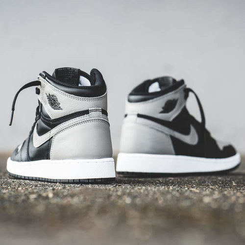 Air Jordan 1 GS Retro High OG "Shadow Grey" — UK 13.5 | EU 32 | US 1Y — Side View
