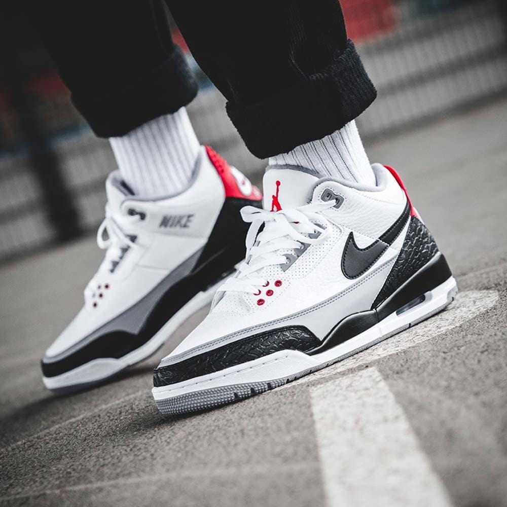 Air Jordan 3 Tinker Fire Red NRG — UK 3 | EU 35.5 | US 3.5 — Back View