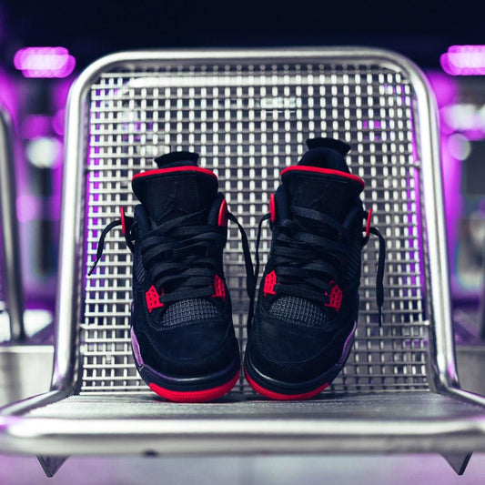 Air Jordan 4 Raptors — 3 UK | 35.5 EU — Side View