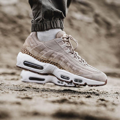 Nike Air Max 95 Premium SE Tan — UK 3 | EU 35.5 | US 3.5 — Alternate View 7